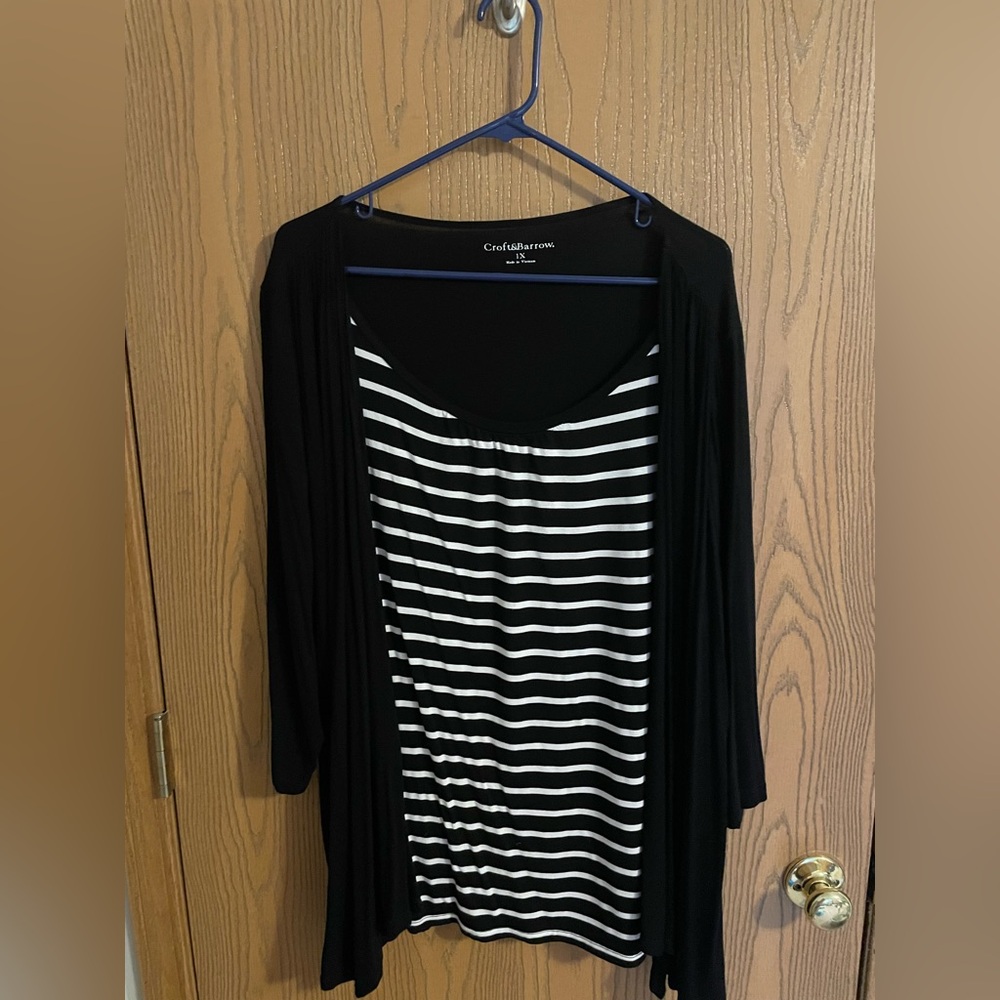 Croft & Barrow Women's Black and White Striped Top with Cardigan